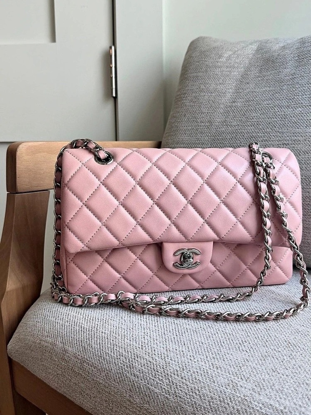 Classic Medium Double Flap Bag Quilted Pink